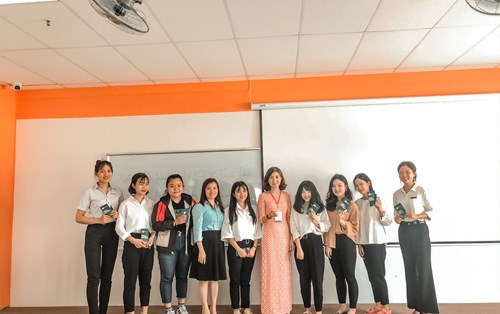 Vinh danh sinh viên đạt thành tích cao trong học tập - Học kỳ I năm học 2019-2020